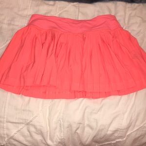 lululemon tennis skirt!